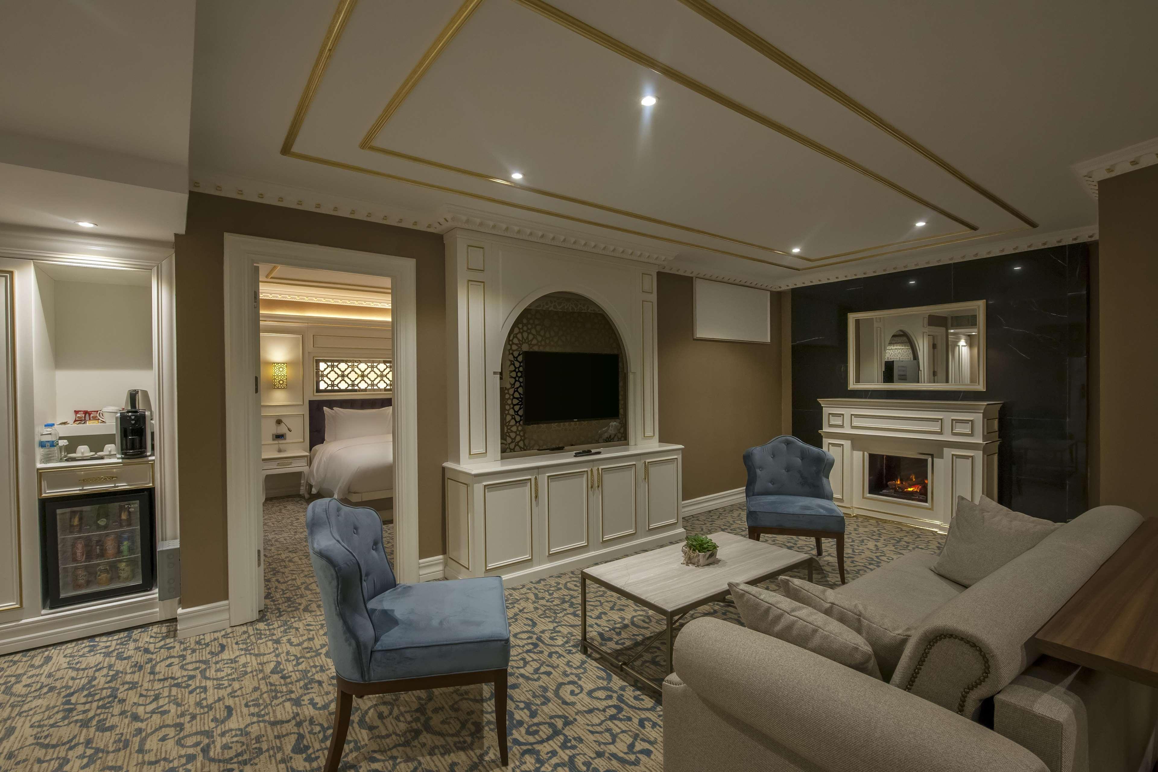 Doubletree By Hilton Elazig Hotel Kültér fotó