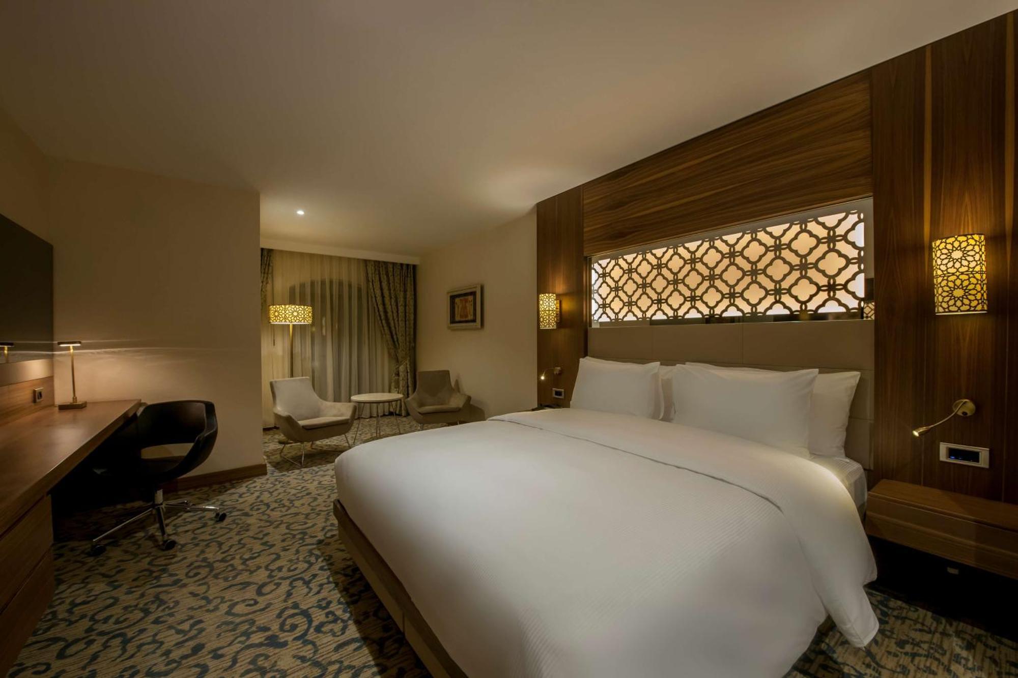 Doubletree By Hilton Elazig Hotel Kültér fotó