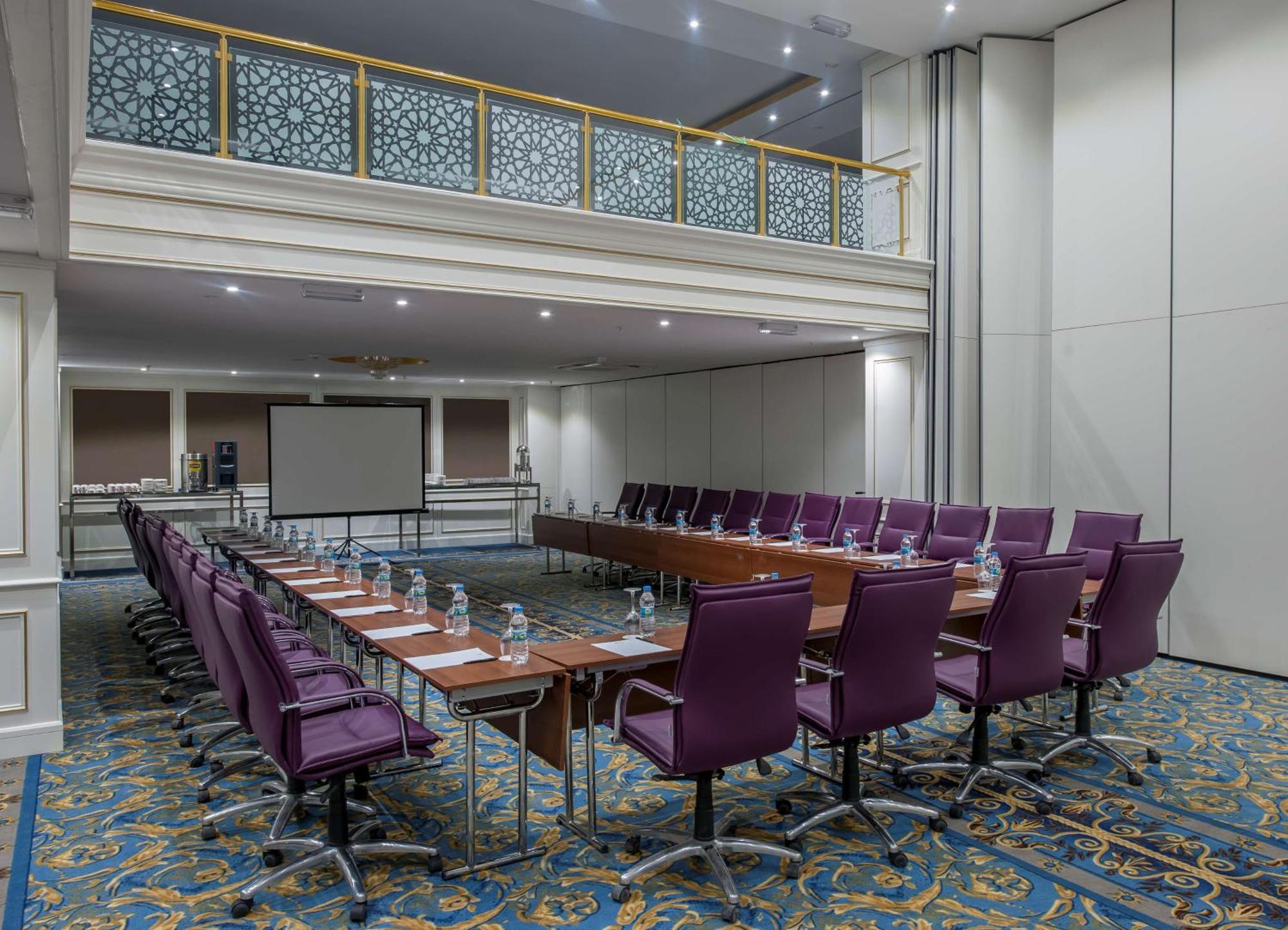 Doubletree By Hilton Elazig Hotel Kültér fotó