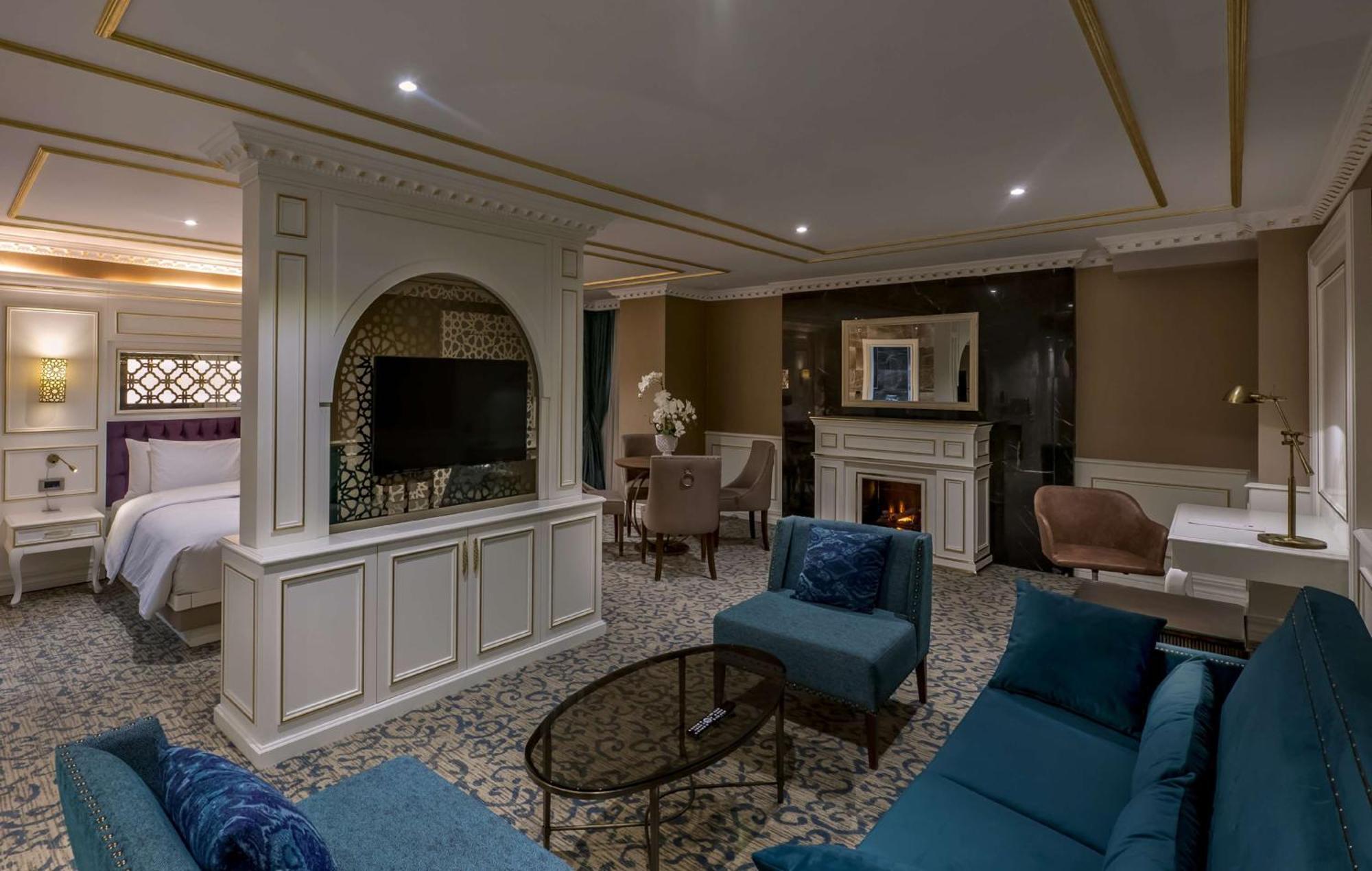 Doubletree By Hilton Elazig Hotel Kültér fotó