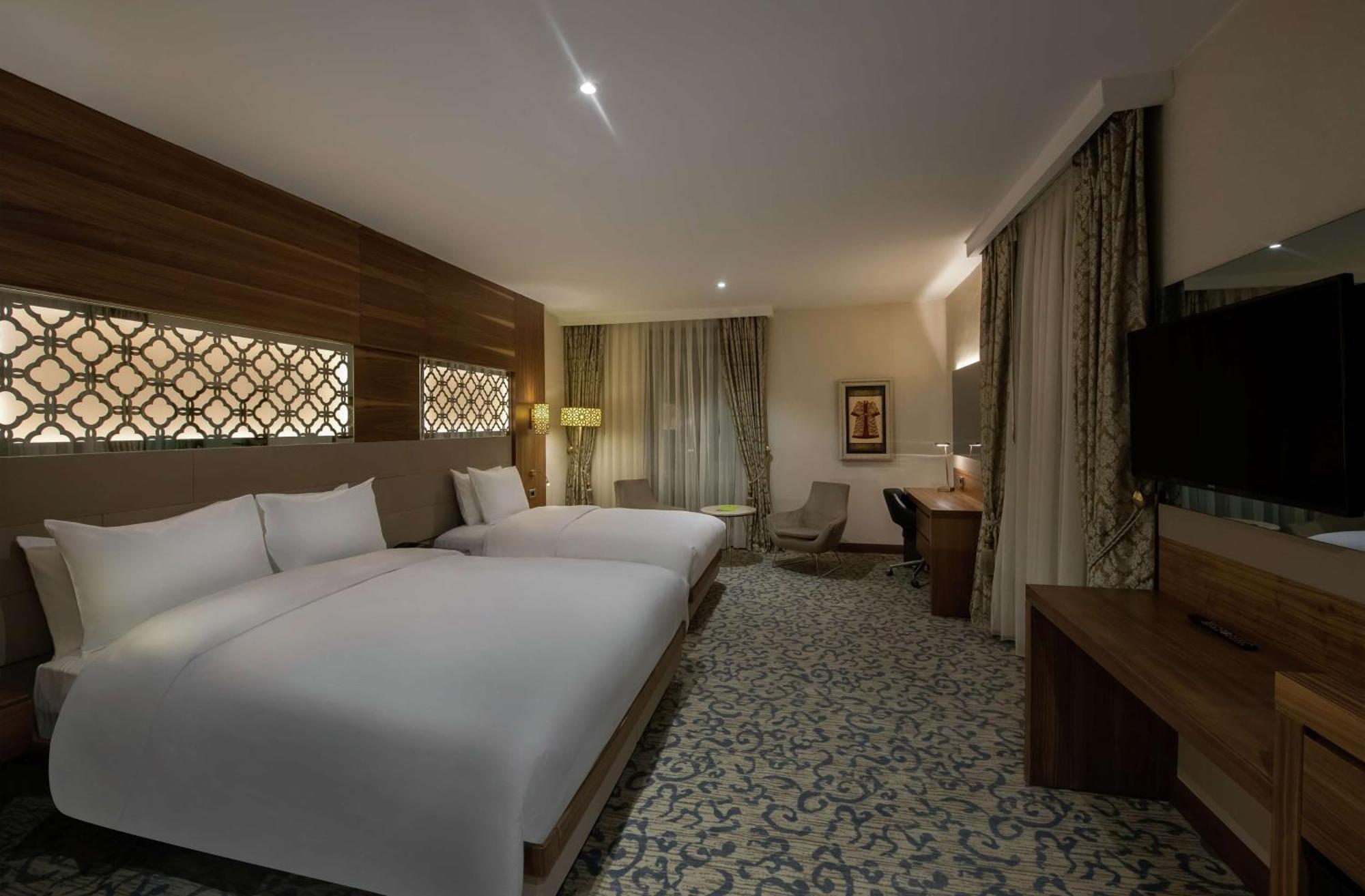 Doubletree By Hilton Elazig Hotel Kültér fotó